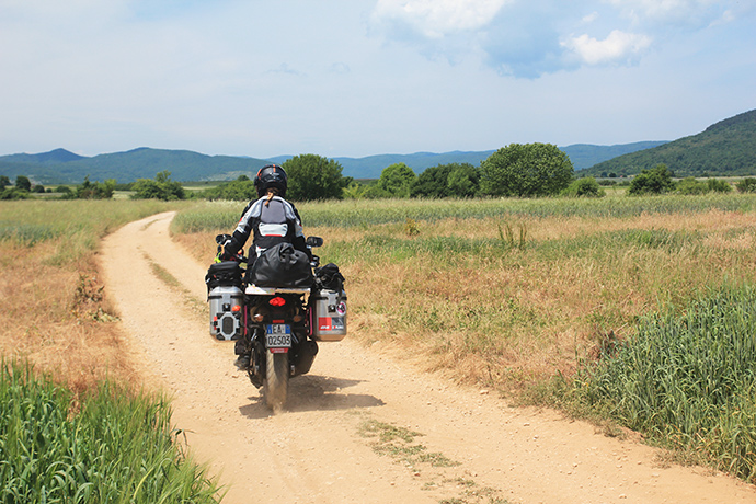 Viaggio dall'Asia all'Italia in moto