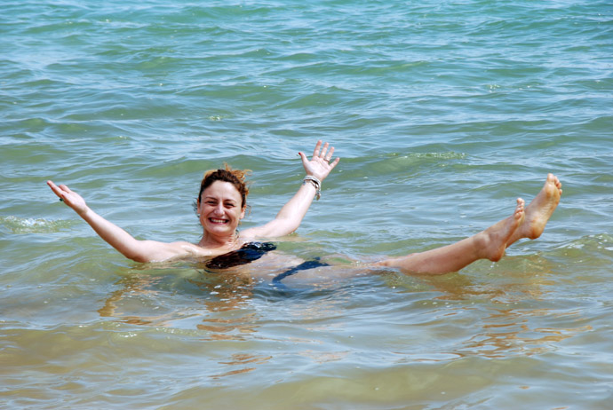 galleggiare mar morto
